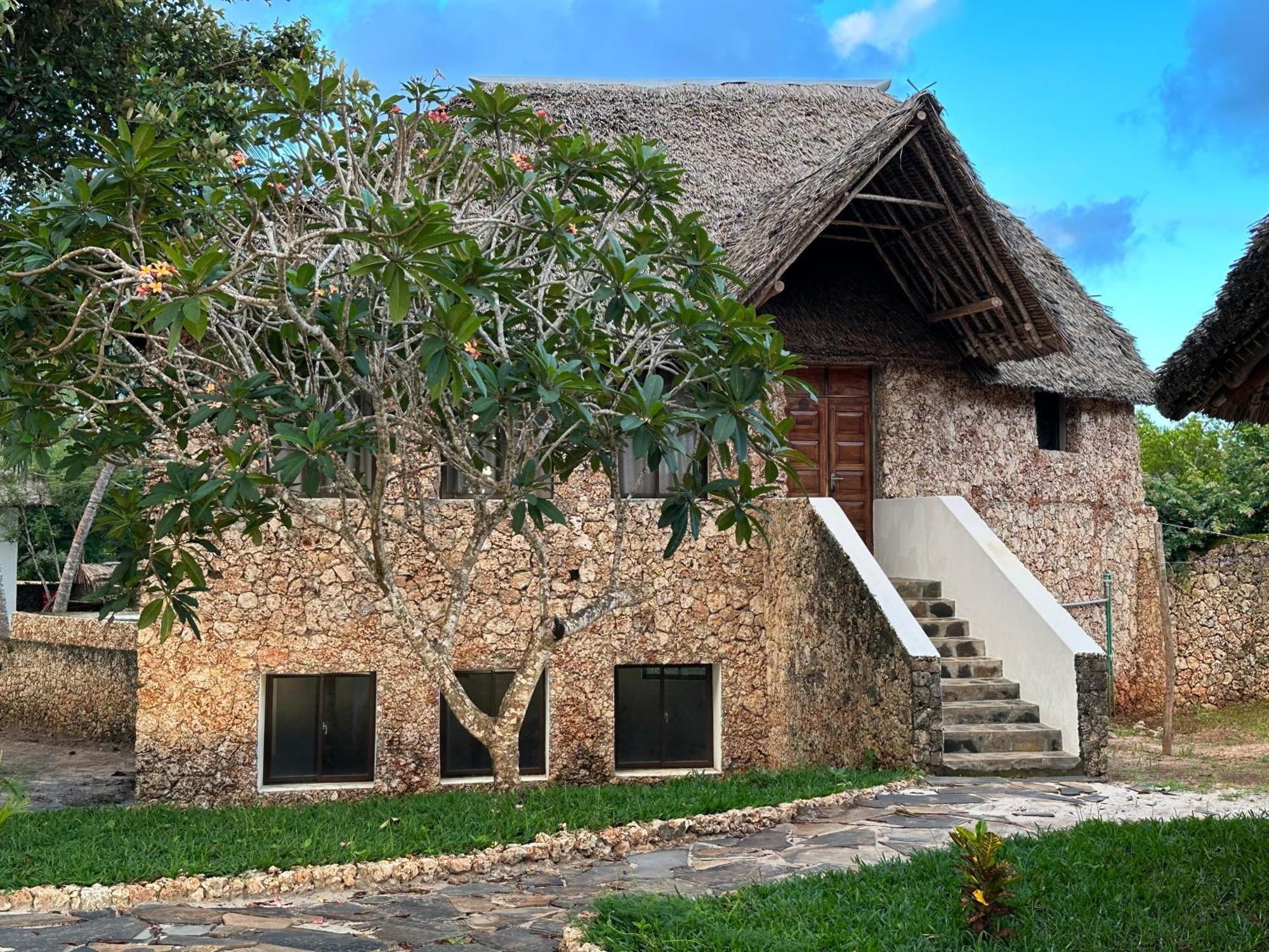 Mwazaro Beach Lodge Shimoni Quarto foto
